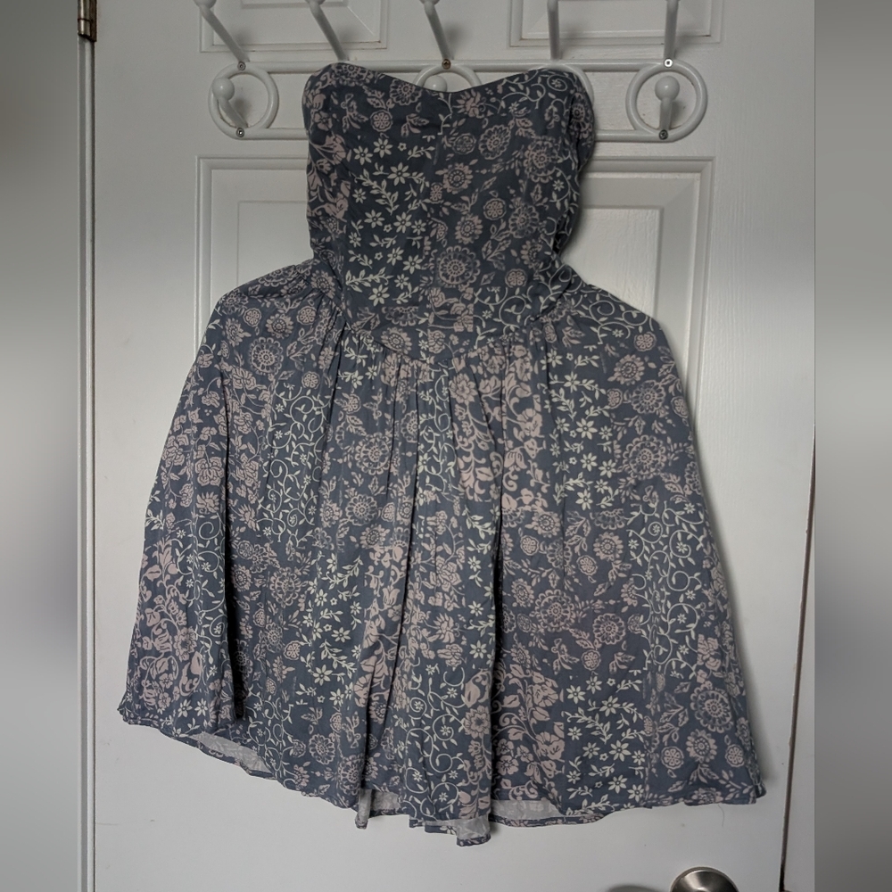 Forever 21 | Blue Floral Smocked Strapless Mini Dress | Size S